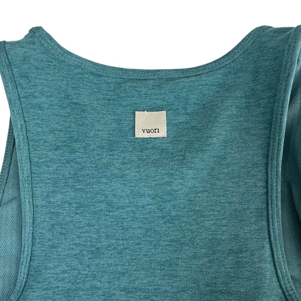 Vuori Elevation Pylo High Neck Crop Tank Teal - Picture 6 of 13